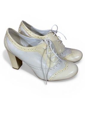 Aldo Victorian Style Wingtip Oxford Faux Patent Leather Lace Up Pumps Sz EU 39